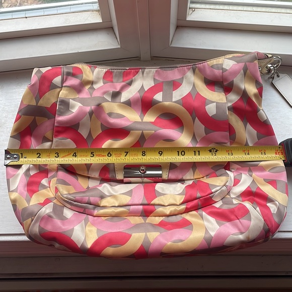 Spring Coach shoulder bag - Picture 7 of 7